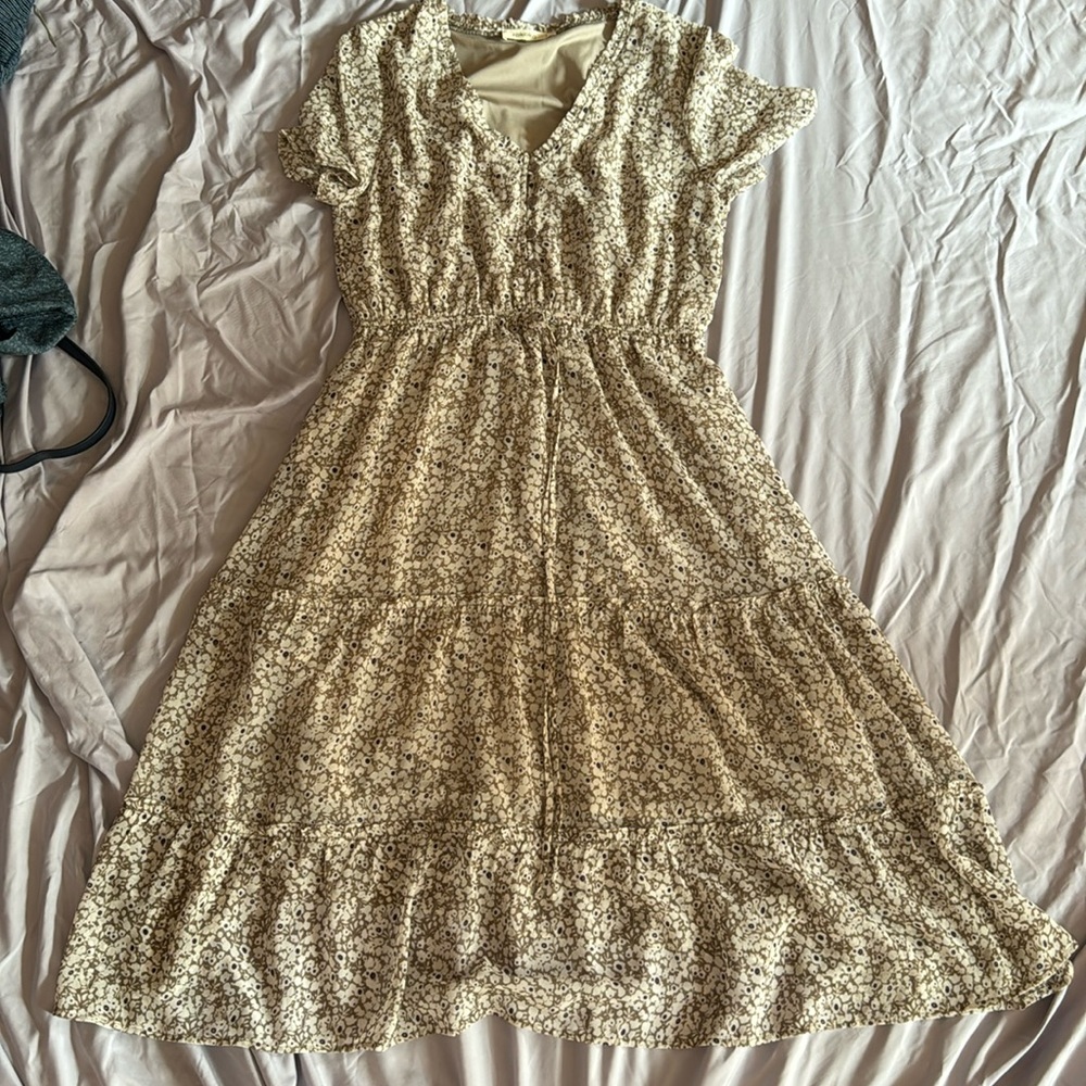 Maxi tan floral dress